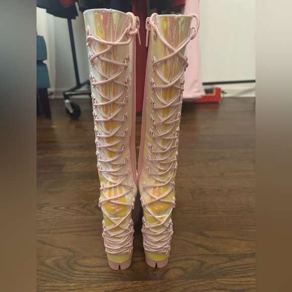NWOB DOLLS KILL SWEET LUCID DAYDREAM LACE-UP BOOTS size 6M - Picture 5 of 6